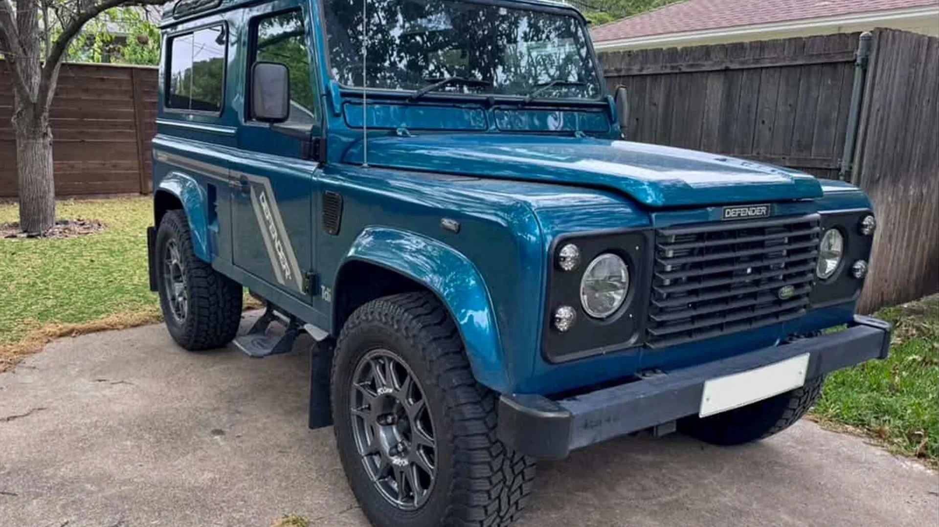 LAND ROVER DEFENDER (1983+)