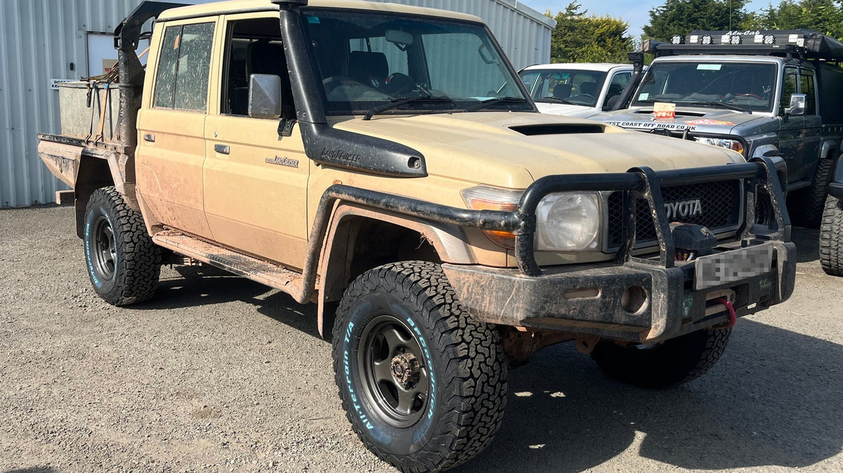 Toyota Land Cruiser 79 (2010) with BRADLEY V wheels