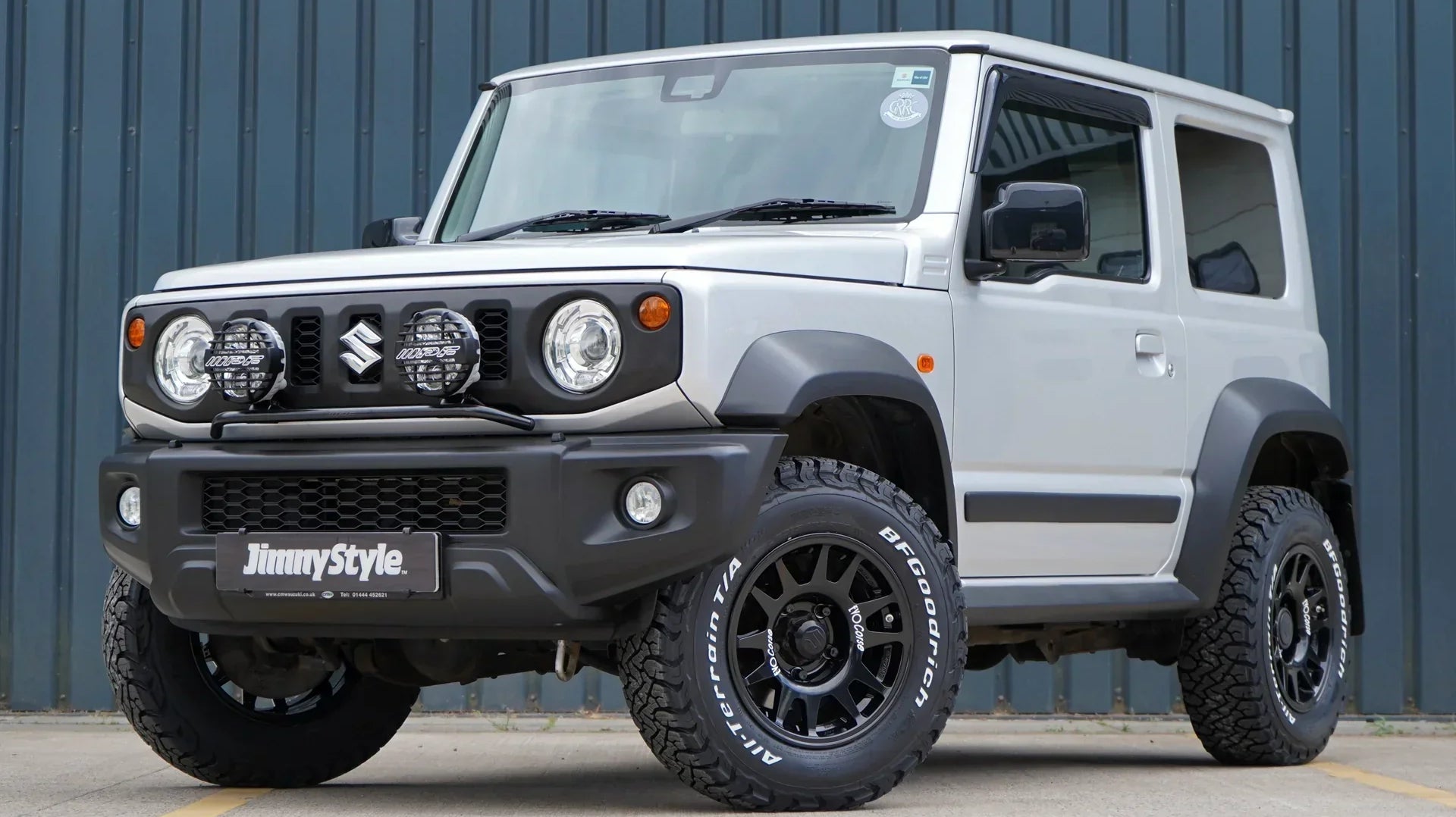 Suzuki Jimny (2018+) with EVO Corse DakarZero wheels, JIMNYSTYLE Touring suspension and IPF Super Rally lights