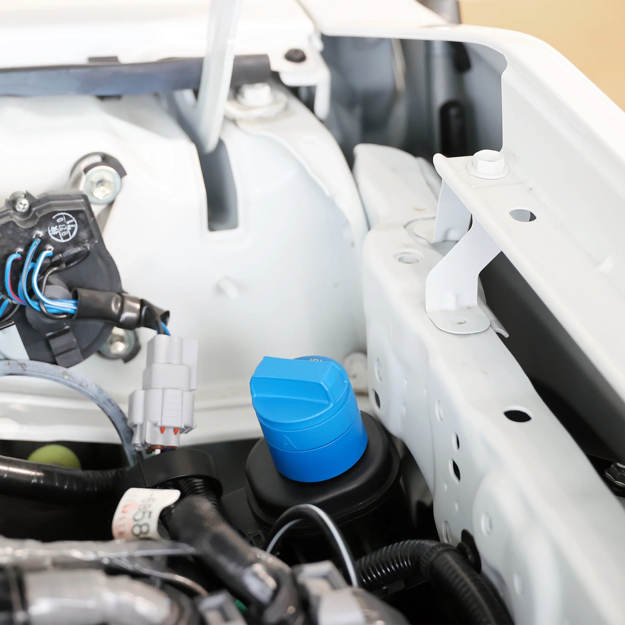 4x4 Engineering Service AdBlue Close Kit for Toyota Land Cruiser 76 (2023+)