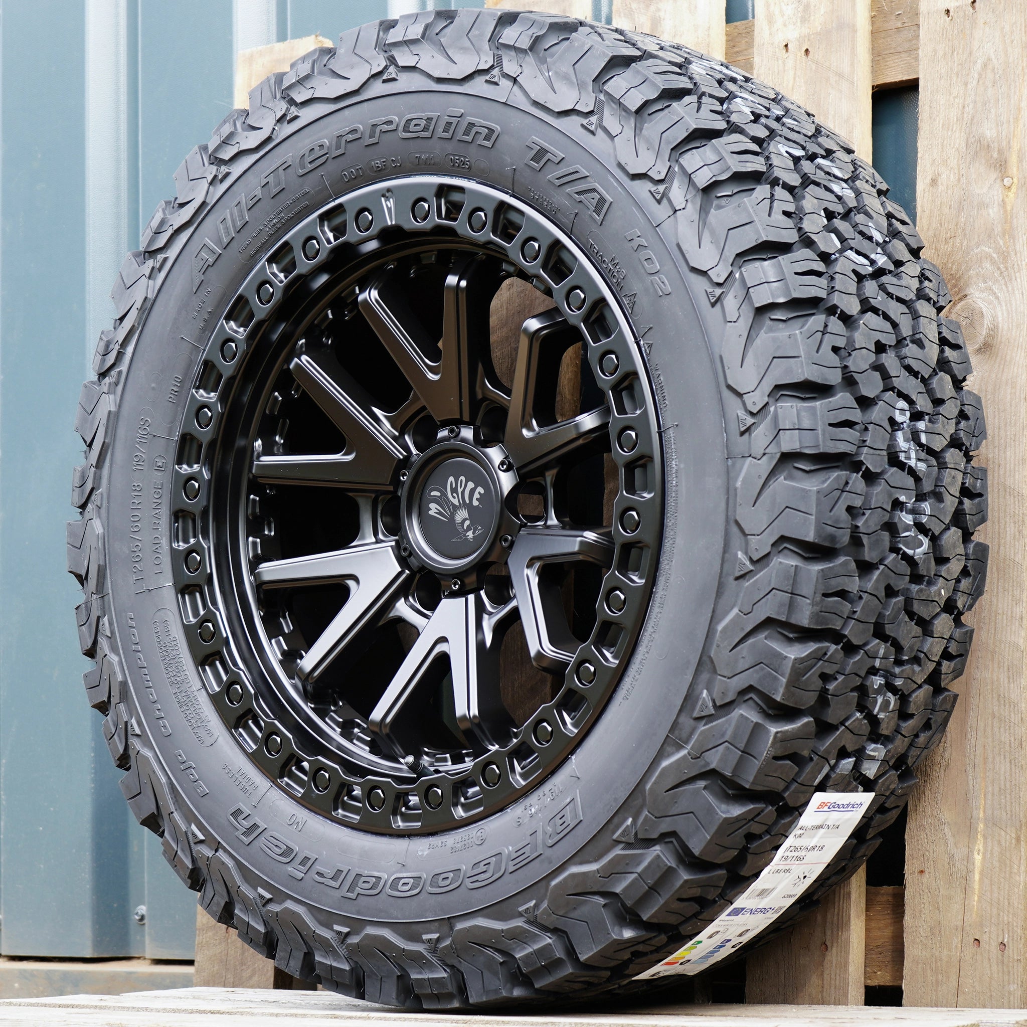 Magpie M-02 18" Wheel & Tyre Package for Ford Ranger (2012+)