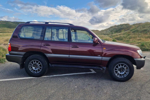 TOYOTA LAND CRUISER 100 (1999+)