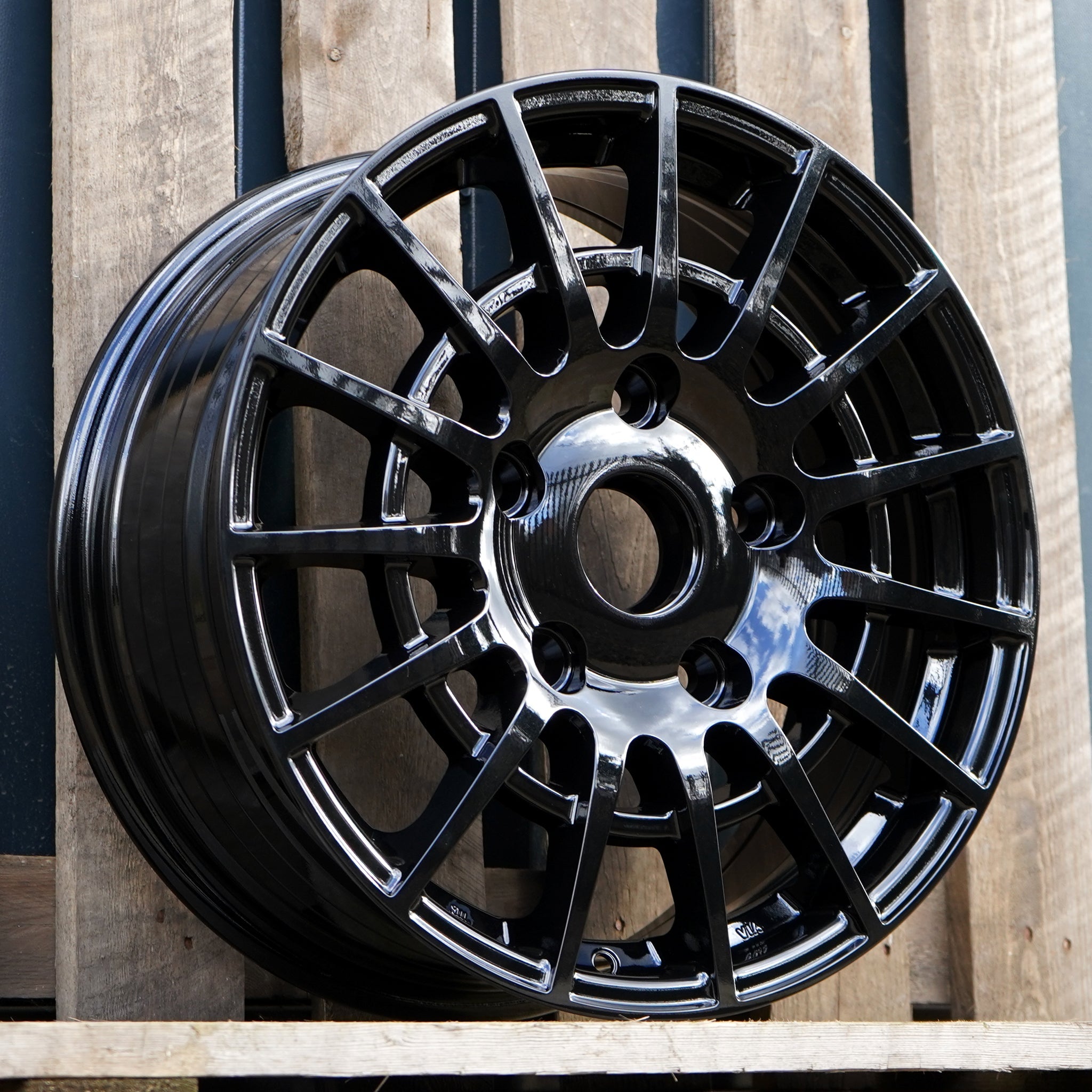STREET TRACK LIFE CALIBRE WHEELS