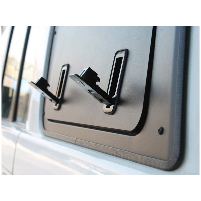 Front Runner Gullwing Window (Left-Hand Side / Aluminium) for Toyota Land Cruiser 76